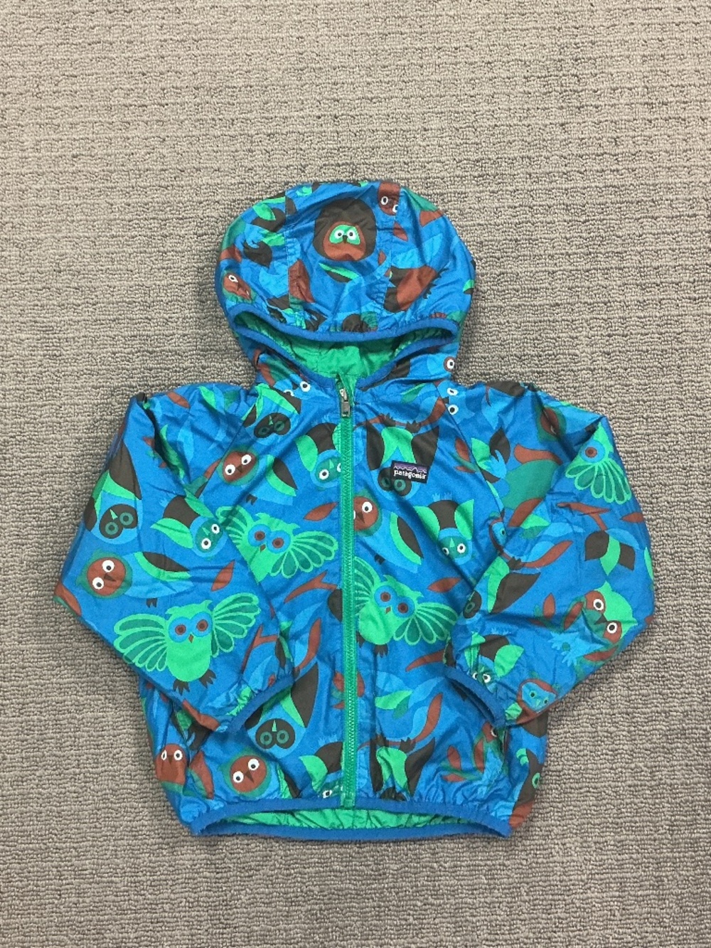 Patagonia reversible puffer, owl print. Size 4T.